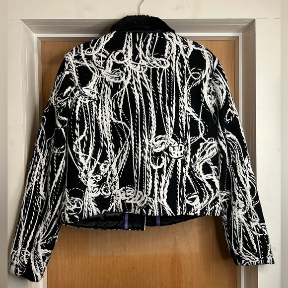 Tsunami Women’s Black and White Rope Print Jacket - Faux Fur Collar. Size: Large - Picture 3 of 4